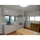 作業スペースが広く、白を基調とした見た目にもこだわったキッチンです。
