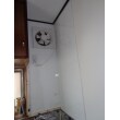 換気扇周辺にキッチンパネルを貼りました。