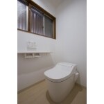 一昔前のスタイルのトイレを一新