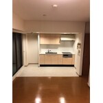 間仕切り壁　撤去・クロス施工