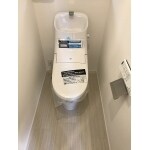 お掃除ラクラクなお風呂とトイレです