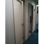 店舗扉・木枠等塗装替え(トイレ扉)