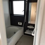 お掃除が楽な素材が使われたシステムバスへ