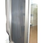 施錠できる鋼製網戸