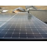 太陽光パネルを設置しました。