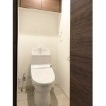 ユニットトイレを解体！ＴＯＴＯの一体型節水トイレへ