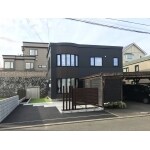 緑あふれるお庭にスタイリッシュな外壁を