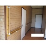 廊下に手摺が欲しい