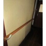 廊下に手すりを設置