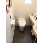 明るく、お手入れしやすいトイレへ