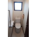 １Ｆ・２Ｆトイレを同時に取替え