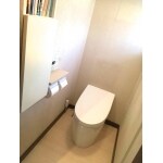 掃除しやすく空間もすっきりするタンクレストイレ