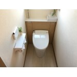 収納付きのトイレで掃除をしやすく