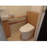 ナチュラルテイストのトイレにリニューアル