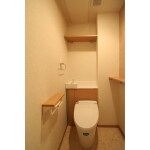 広々としたトイレに生まれ変わりました