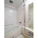 シンプルな浴室　TOTO　