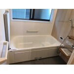 ひんやり冷たいタイル風呂が温かい保温浴槽