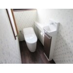 手すり付きでバリアフリーなトイレリフォーム
