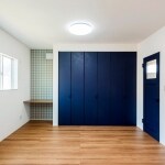 子供部屋の建具は色に拘りました