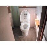 【大阪府豊中市：工場】トイレ改修工事（和式から洋式へ）