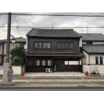 街並みに調和した外装
