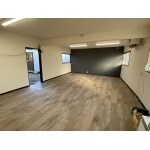 建物の傾きを直し　おしゃれな事務所に