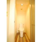 清潔感溢れるトイレ空間