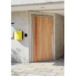ドアを造り替えて住まいの印象アップ