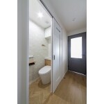 省スペースでもスッキリ。機能的な先進トイレにチェンジ