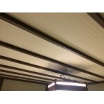お部屋天井のクロスを貼り替えました。
