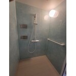 シャワールームで快適に