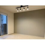 マンションの定番和室をグレージュカラーでまとめた洋室に