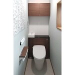 タンクレス＆エコカラットですっきりキレイなトイレ空間に