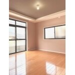 既存の床を残して、温かな雰囲気のお部屋へ。