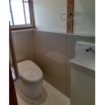 昔ながらのタイル張りトイレをリフォーム