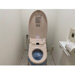 【トイレ】ダウンライト施工で明るく清潔感のあるトイレに