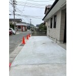 塀を撤去して駐車スペースを広げました
