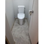 スッキリと掃除しやすいトイレの完成です。