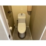 【トイレ】シックで落ち着くトイレへ
