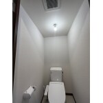 トイレ交換工事に伴う入り口扉移動工事