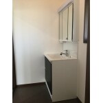 しっかり収納で使いやすい洗面化粧台
