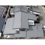 大阪府摂津市　スーパーガルテクトへ重ね葺き工事