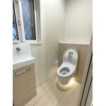 フロートタイプのトイレで日々のお掃除も簡単