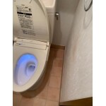 大阪府寝屋川市　トイレ床張り替え工事