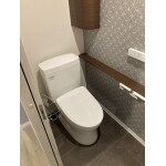 手洗い別でスタイリッシュなレストルームに