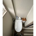 コンパクトなLIXILサティスタンクレストイレで広々と