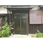 カバー工法で玄関ドアを取り替える