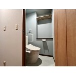入口を変更したトイレ内装工事