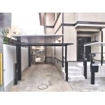 高級感のあるカーポートとサイクルポート
