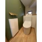 アクセントクロスを使用したおしゃれなトイレリフォーム